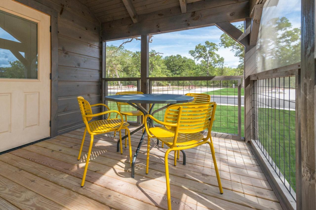 Great Escapes Rv Resort Bryan College Station Exterior photo